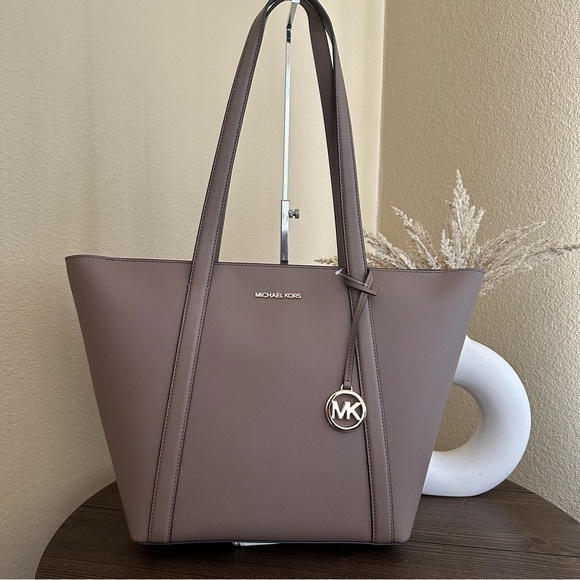 New Michael kors Pratt Large Tote Bag - Picture 1 of 16